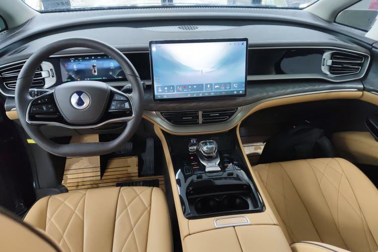 Used Denza D9 2024 EV 620 Premium Model
