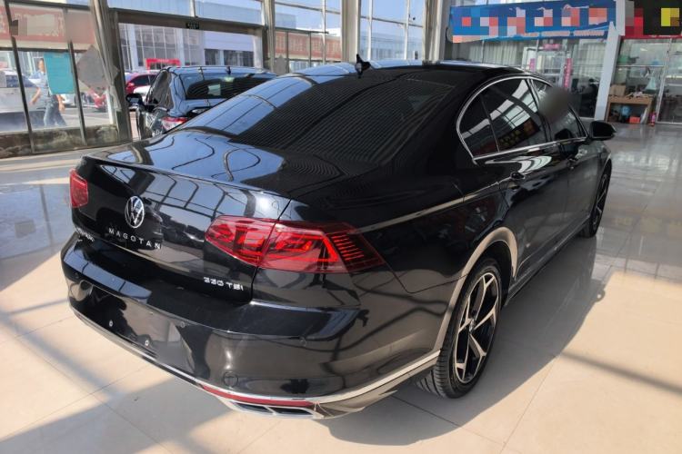 Used Volkswagen Magotan 2023 2 Million Units Limited Edition 330TSI DSG Leading Version