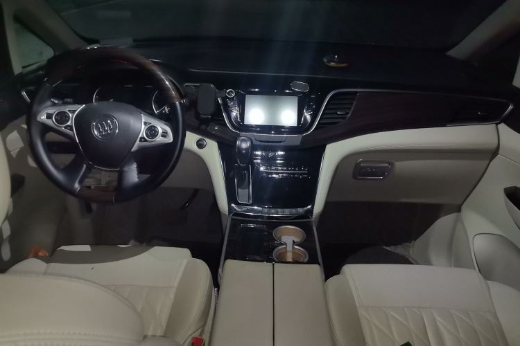 Used Buick GL8 2018 ES 28T Comfort Model China VI Standard