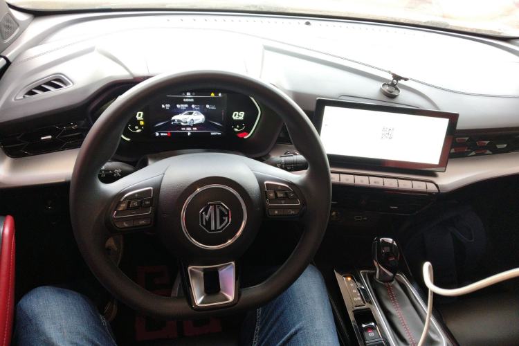 Used MG 5 2022 180 DVVT CVT Youth Luxury Edition