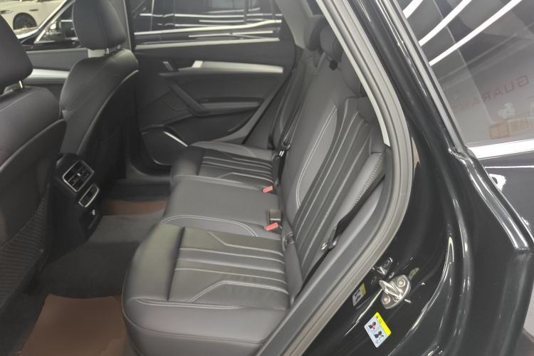 Used Audi Q5L 2024 40 TFSI Fashion Dynamic Model