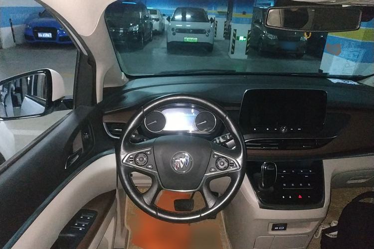 Used Buick GL8 2021 Land Cruiser Executive Class 652T Luxury Model
