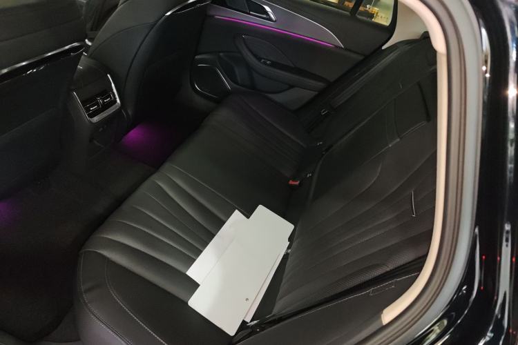 Used Hongqi H5 2024 2.0T Automatic Smart Connect Flagship Edition
