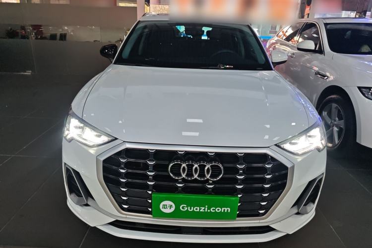 Used Audi Q3 2022 35 TFSI Fashion Dynamic Model
