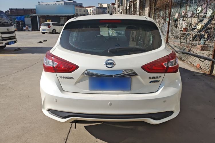 Used Nissan Tiida 2016 1.6L CVT Cool Dynamic Edition
