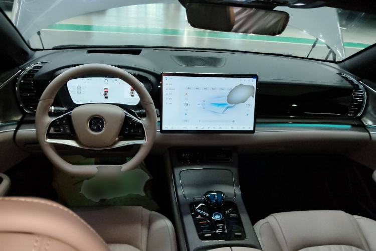 Used BYD Han 2025 EV with 701 km of Laser Radar-Enabled Intelligent Driving
