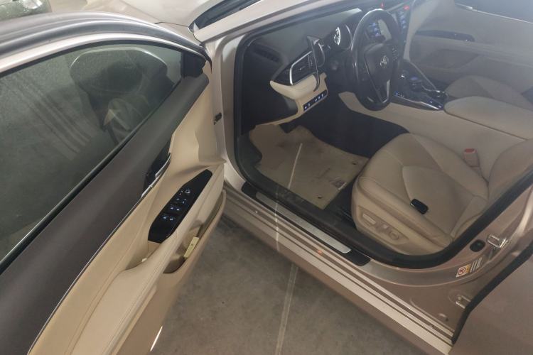 Used Toyota Camry 2018 2.0G Luxury Edition