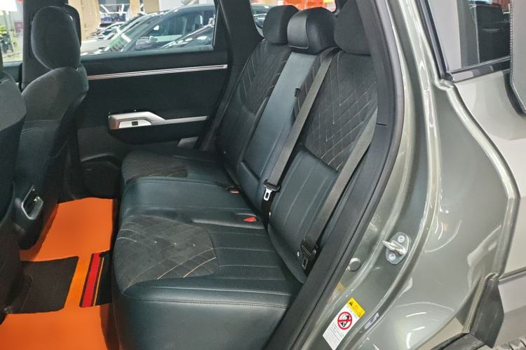 Used  G318 2024 Four-Wheel-Drive Air Suspension Model