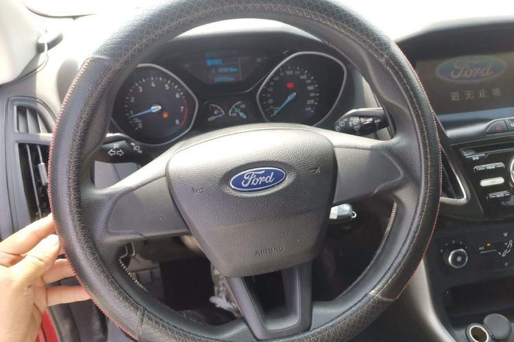 Used Ford Focus 2017 Hatchback 1.6L Automatic Comfort Plus SmartDrive Edition
