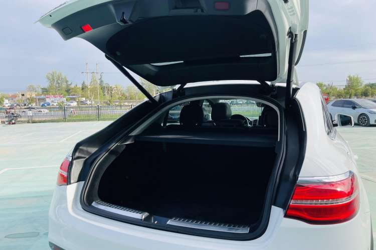 Used Mercedes-Benz GLE Coupe 2018 GLE 320 4MATIC Coupe SUV
