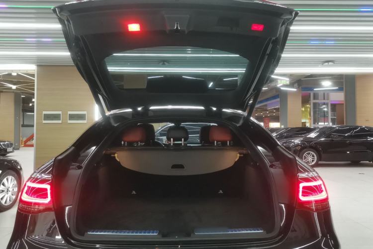 Used Mercedes-Benz GLC Coupe 2021 GLC 260 4MATIC Coupe SUV
