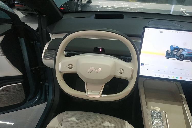 Used ONVO L60 2024 60 kWh Rear-Drive Version
