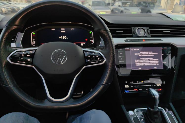 Used Volkswagen Magotan 2023 2 Million Units Commemorative Edition 330TSI DSG Luxury Version
