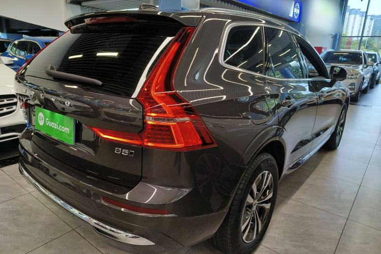 Used Volvo XC60 2025 B5 4x4 Smart Luxury Edition
