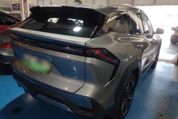 Used  L7 2023 1.5T 115 km MAX
