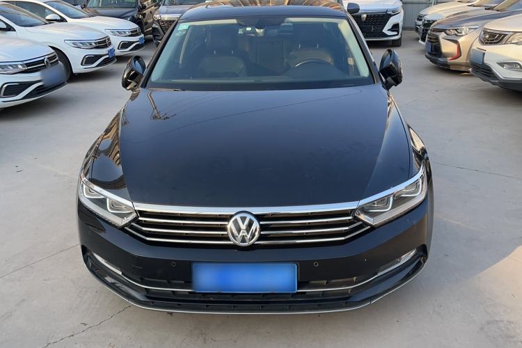 Used Volkswagen Magotan 2017 380TSI DSG Luxury Model
