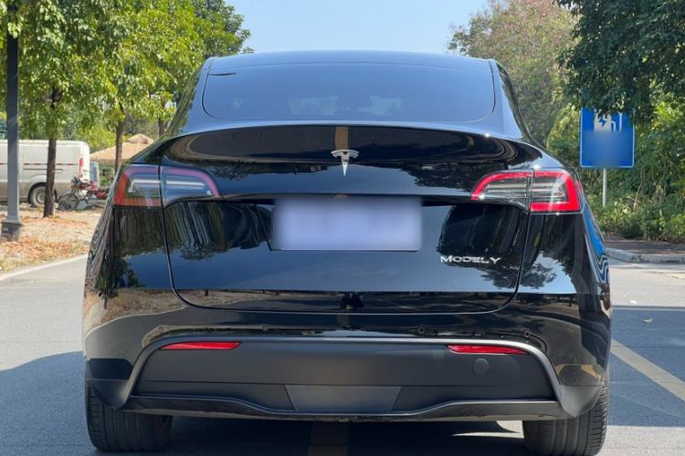 Used Tesla Model Y 2022 Rear-Wheel-Drive Version
