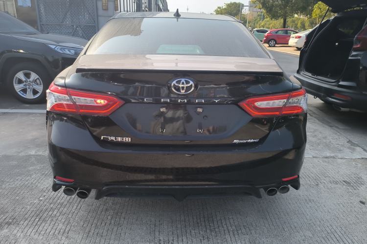 Used Toyota Camry 2021 2.0S FENGSHANG Edition
