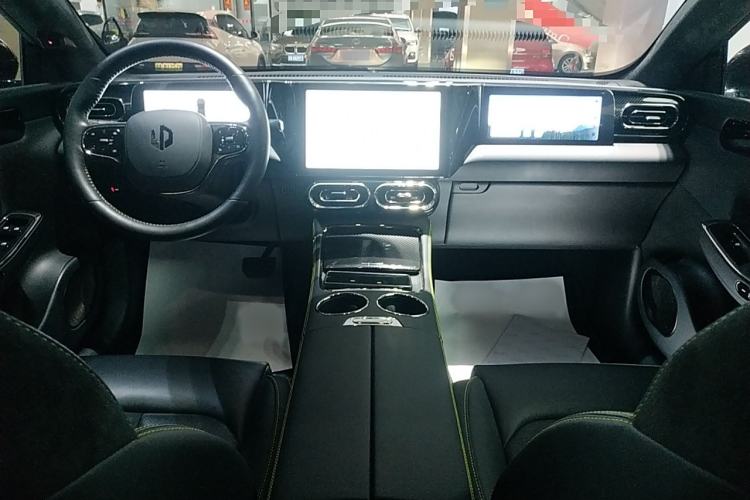 Used Leapmotor C01 2022 Four-Wheel Drive Dual-Motor High-Performance Version
