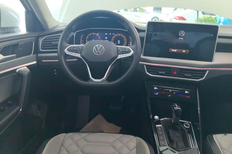 Used Volkswagen Tayron 2023 300TSI Two-Wheel-Drive Luxury Plus Advanced Edition
