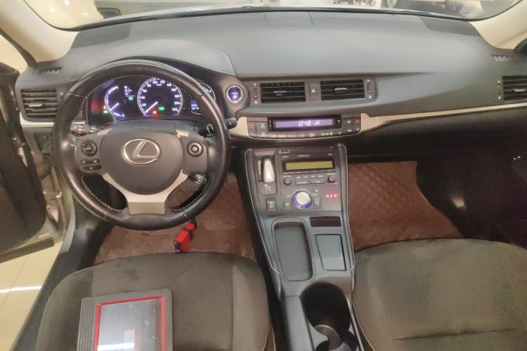 Used Lexus CT 2017 CT200h Elite Edition Solid Color China V Standard
