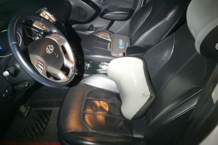 Used Hyundai ix35 2015 2.0L Automatic 2WD Smart Type China IV