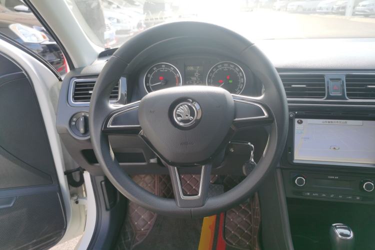 Used Skoda Rapid Spaceback 2016 Revised 1.6L Automatic Smart Drive Version