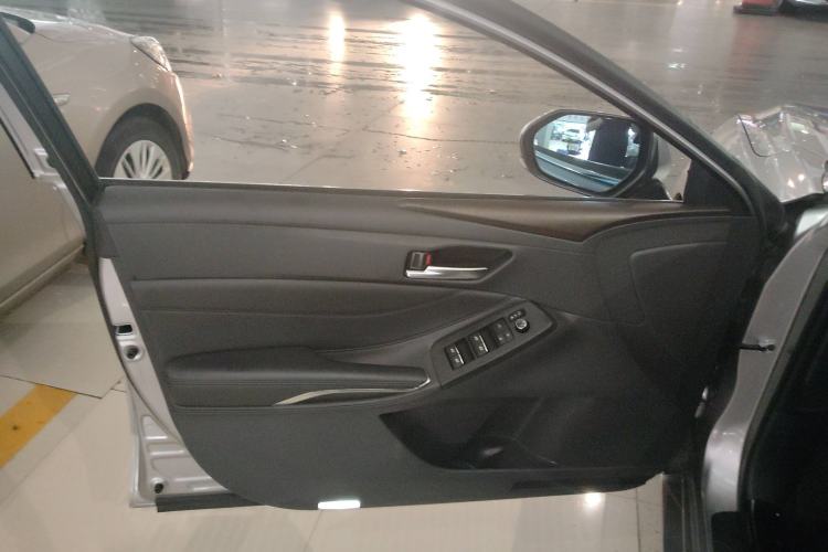 Used Toyota Avalon 2021 2.5L Luxury Edition
