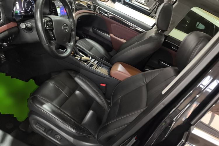 Used GAC Trumpchi GS8 2017 320T Two-Wheel Drive Luxury Smart Connectivity Version (7 Seats)