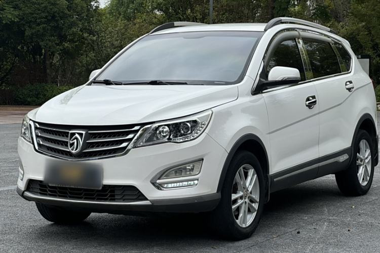 Used Baojun 560 2016 1.8L Manual Value Edition

