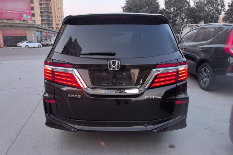 Used Honda Elysion 2016 2.4L Style Edition
