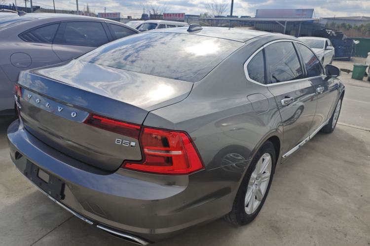 Used Volvo S90 2018 T4 Zhiyi Edition