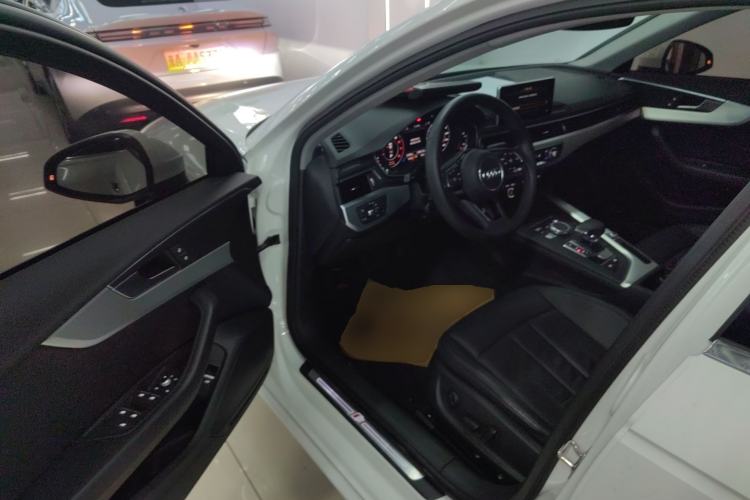 Used Audi A4L 2018 30th Anniversary Edition 40 TFSI Fashion Model