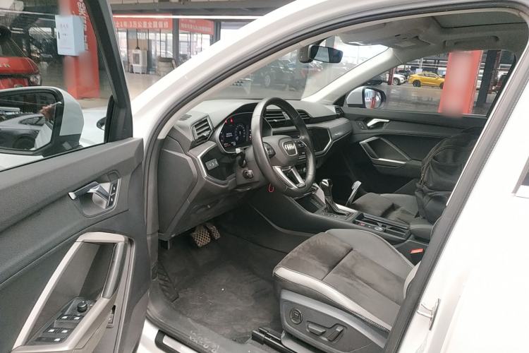 Used Audi Q3 2022 35 TFSI Progressive Dynamic Edition