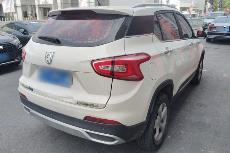 Used Baojun 510 2017 1.5L Automatic Fashion Model
