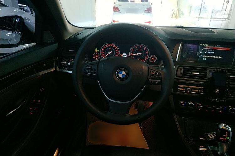 Used BMW 5 Series 2014 525Li Luxury Design Package