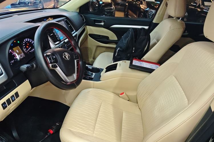 Used Toyota Highlander 2018 2.0T Four-Wheel Drive Elite Edition 7 Seats China VI Standard
