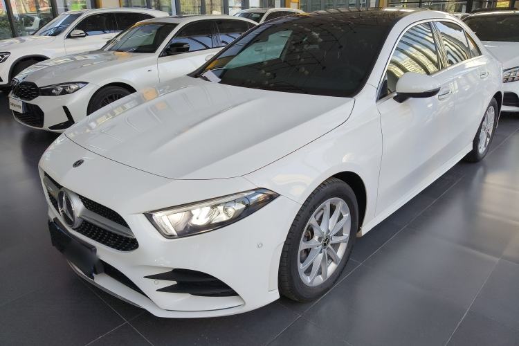 Used Mercedes-Benz A-Class 2022 Restyled A 200 L Sport Sedan Fashion Version

