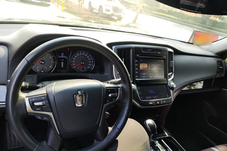 Used Toyota Crown 2017 2.0T Sport Edition
