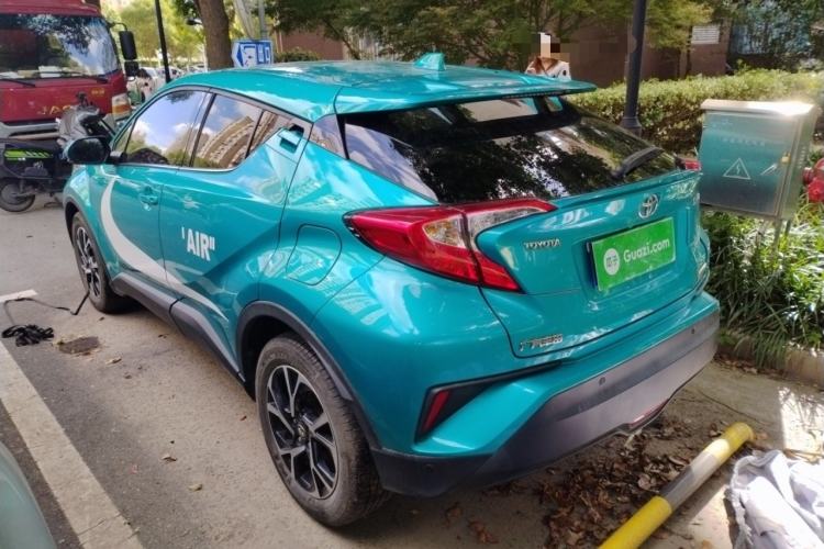 Used Toyota C-HR 2018 2.0L Leading with Sunroof China V Standard