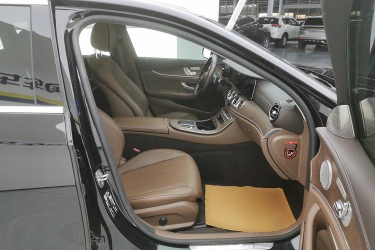 Used Mercedes-Benz E-Class 2022 Revised Version E 300 L Fashion Edition
