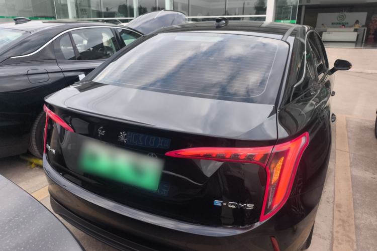 Used Hongqi E-QM5 2023 Revised Version Basic Travel Edition
