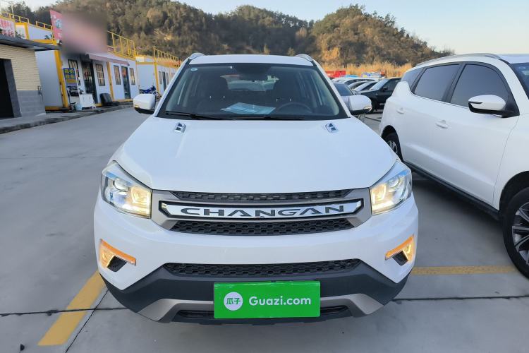 Used Changan CS75 2017 Shangkui Edition 1.5T Manual Fengxiang Model
