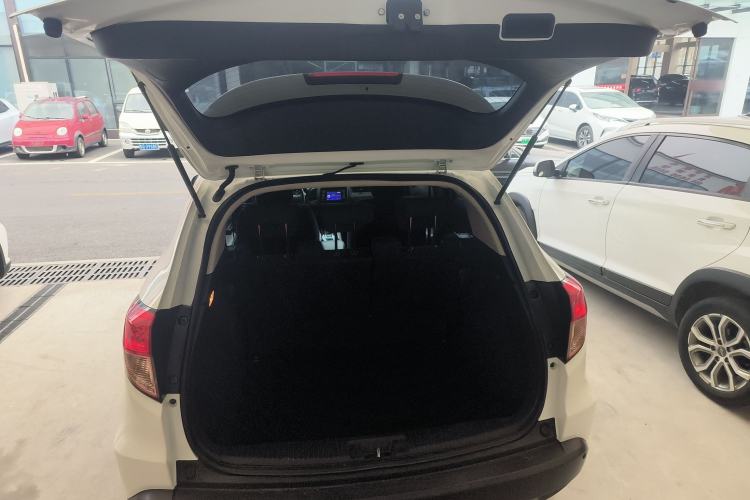 Used Honda Vezel 2015 1.5L CVT two-wheel drive Comfort trim