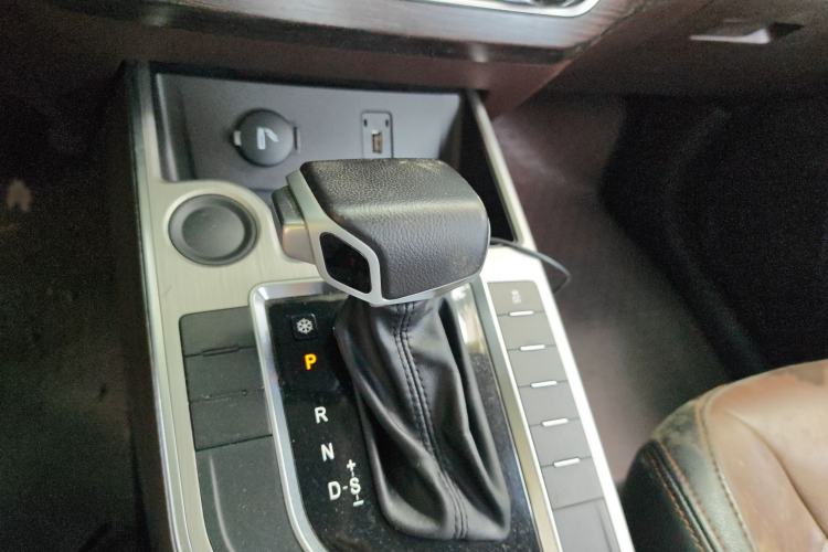 Used FORTHING Joyear X6 2017 Enjoy Series 1.5T CVT Luxury Model
