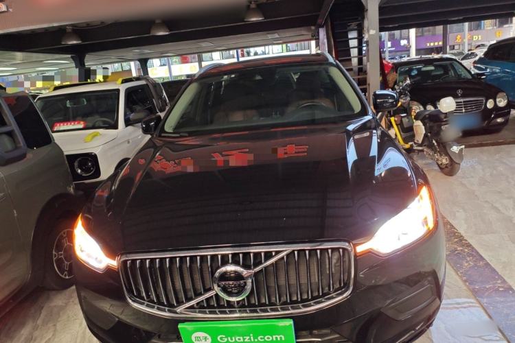 Used Volvo XC60 2019 T5 4x4 Zhiyuan Edition China VI Standard
