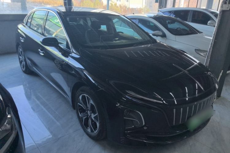 Used Hongqi E-QM5 2023 Base Travel Edition
