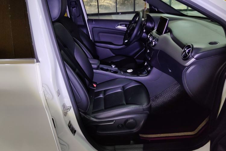 Used Mercedes-Benz B-Class 2015 B 200 Fashion Model
