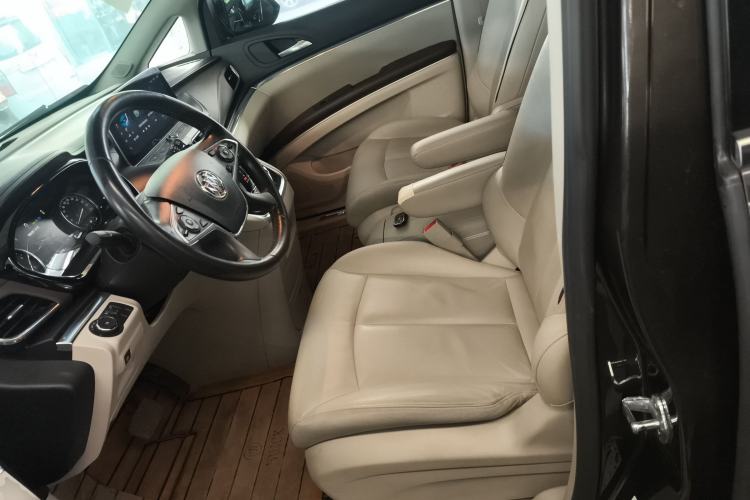 Used Buick GL8 2021 Land Cruiser Executive 652T Premium Model