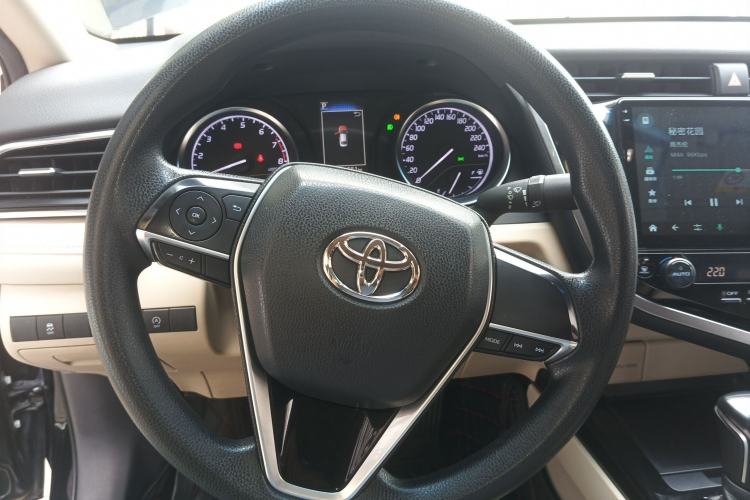 Used Toyota Camry 2018 2.0E Elite Edition